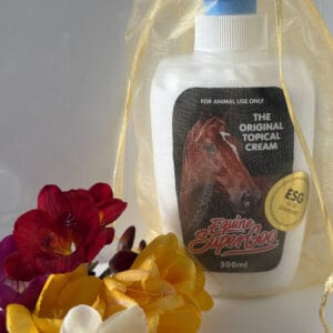 TOPICAL PUMP IN A GIFT BAG 300 MLS (PRICE INCLUDES SHIPPING COST) ⭐️⭐️⭐️⭐️⭐️